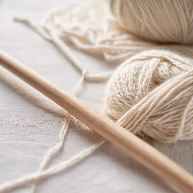 a guide to lace knitting