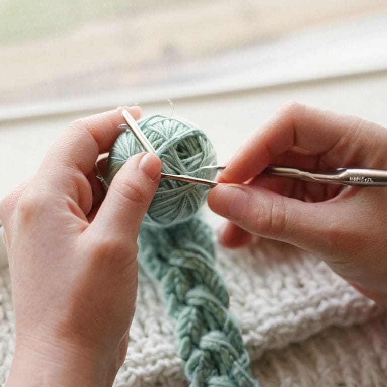 a guide to single crochet stitch