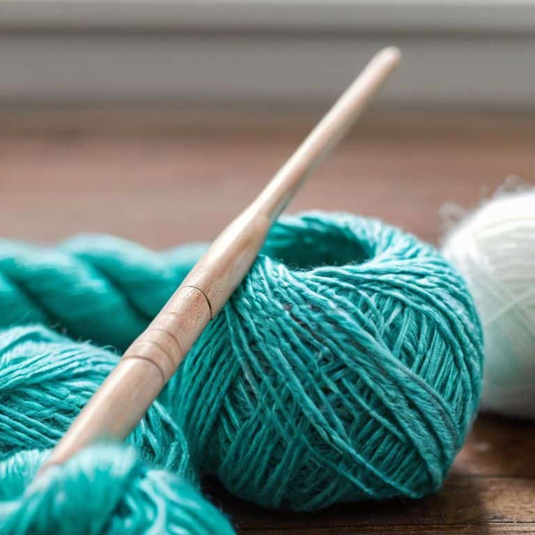 Cotton vs Acrylic Yarn for Crochet