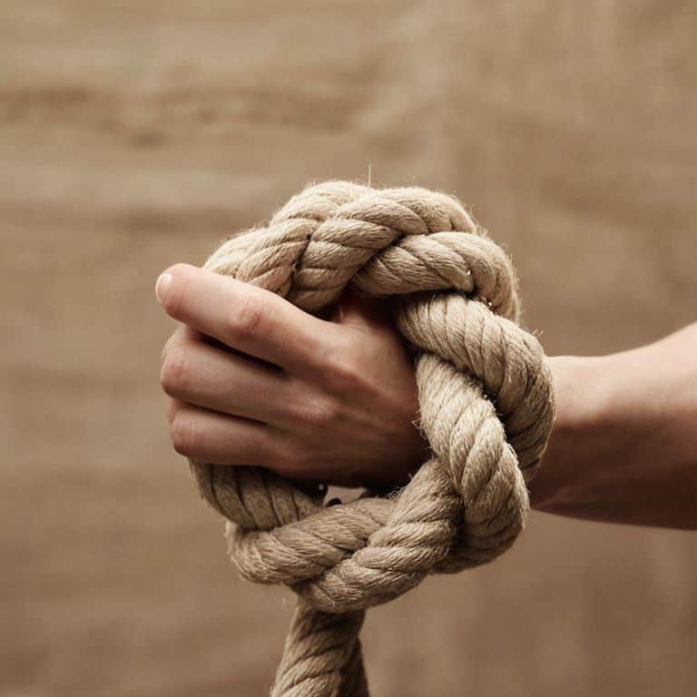 Macrame square knot tutorial guide